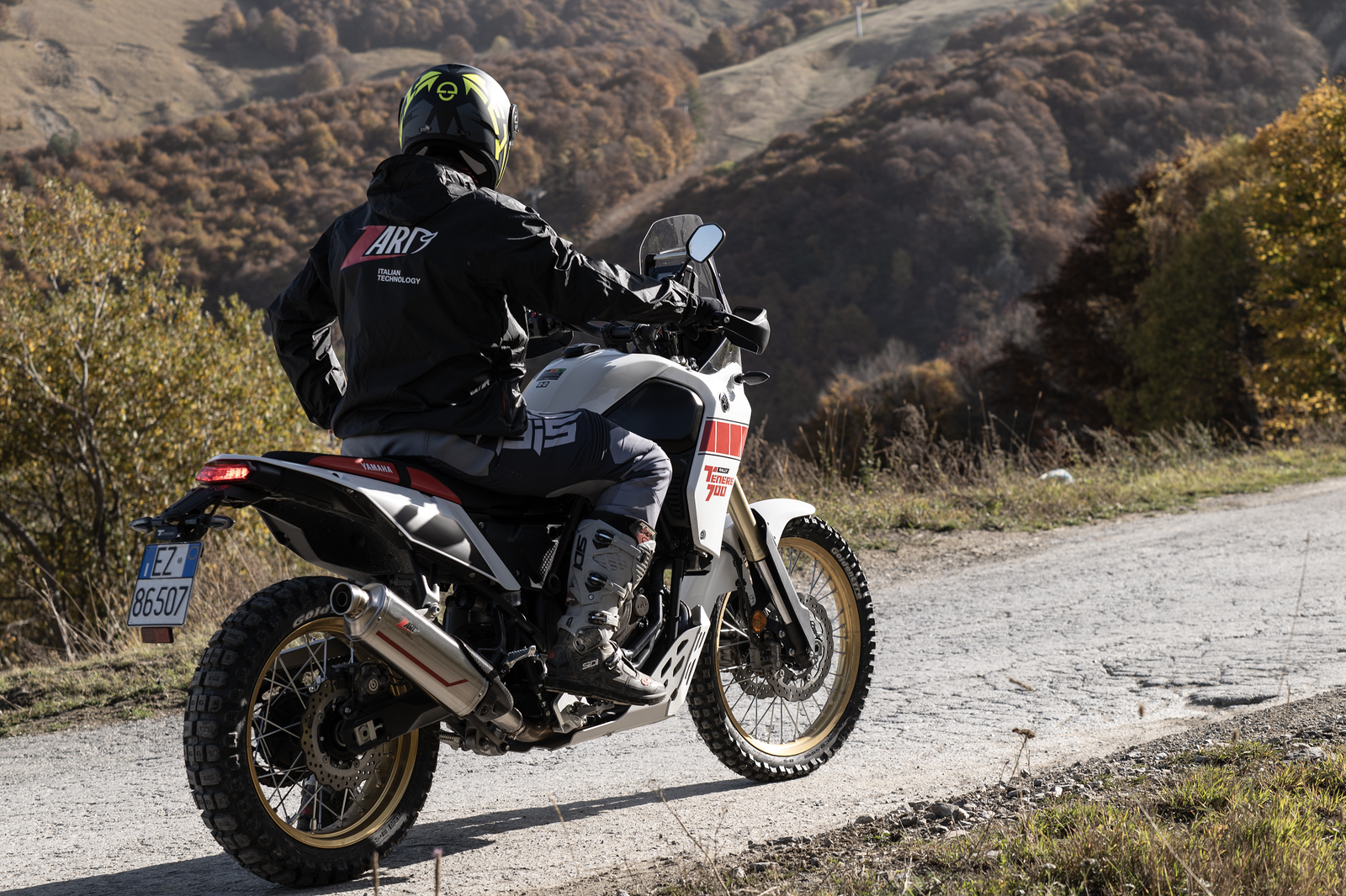 Yamaha Tenere 700 with Zard Sabbia slip-on